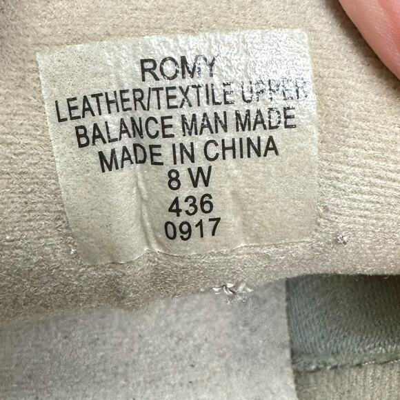 Easy Spirit Romy Women's Tan Suede Walking Sneakers 8 Wide - Picture 7 of 8